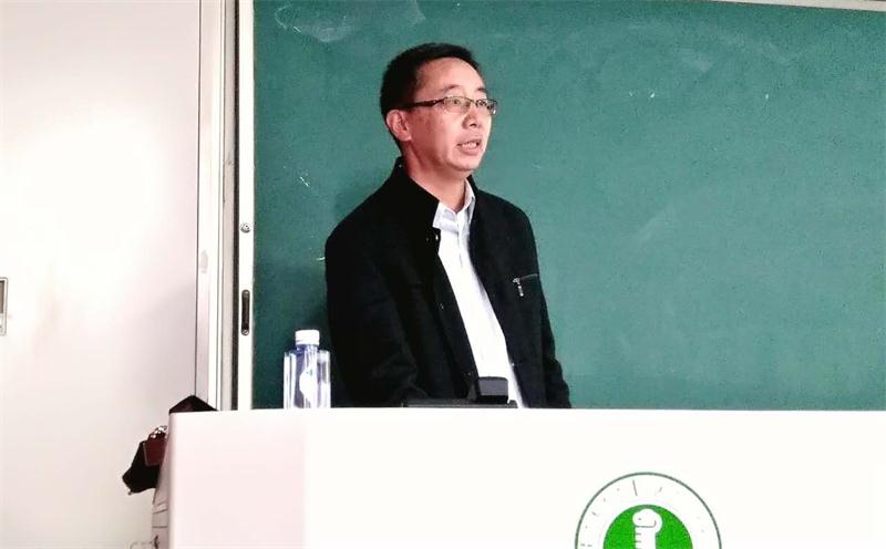 新闻传播学院邀请内蒙古广播电视台新闻中心副主任、高级编辑梁军做讲座