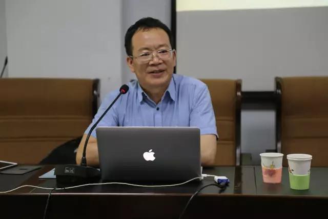 中国传媒大学李继东教授做客新闻传播学院马克思主义新闻观大讲堂